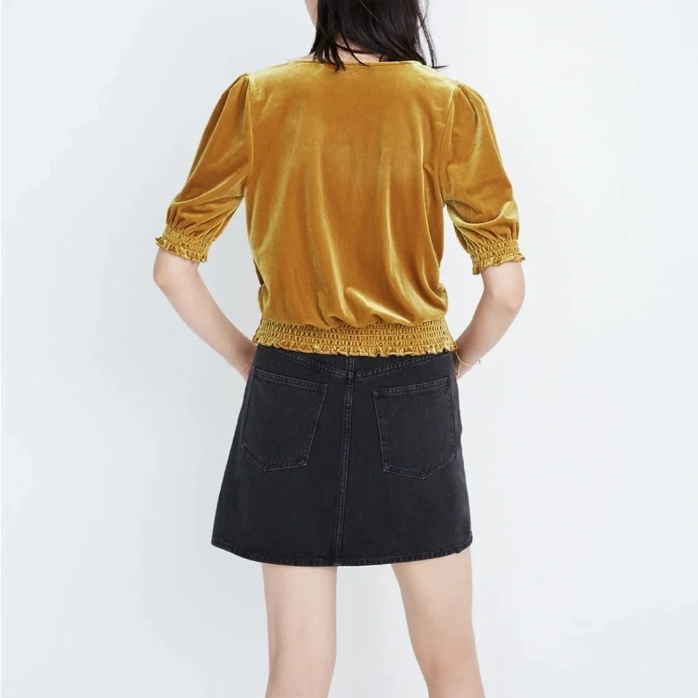 Madewell | Velvet Smocked Crossover Top in Egyptian Gold Size Medium